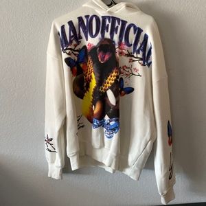 Like new barley worn has no pockets